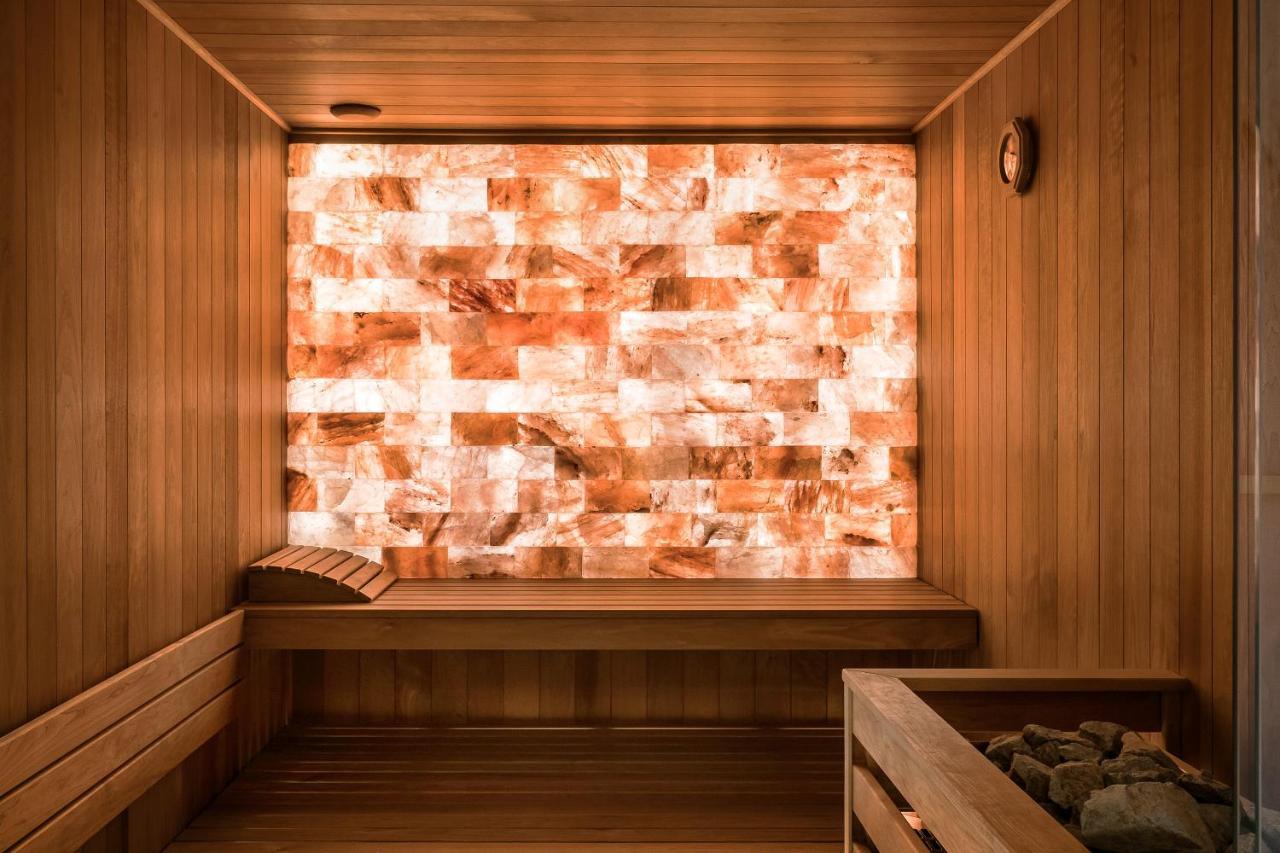 Nosalowy Park Hotel & Spa Закопане Экстерьер фото Himalayan salt blocks in a sauna