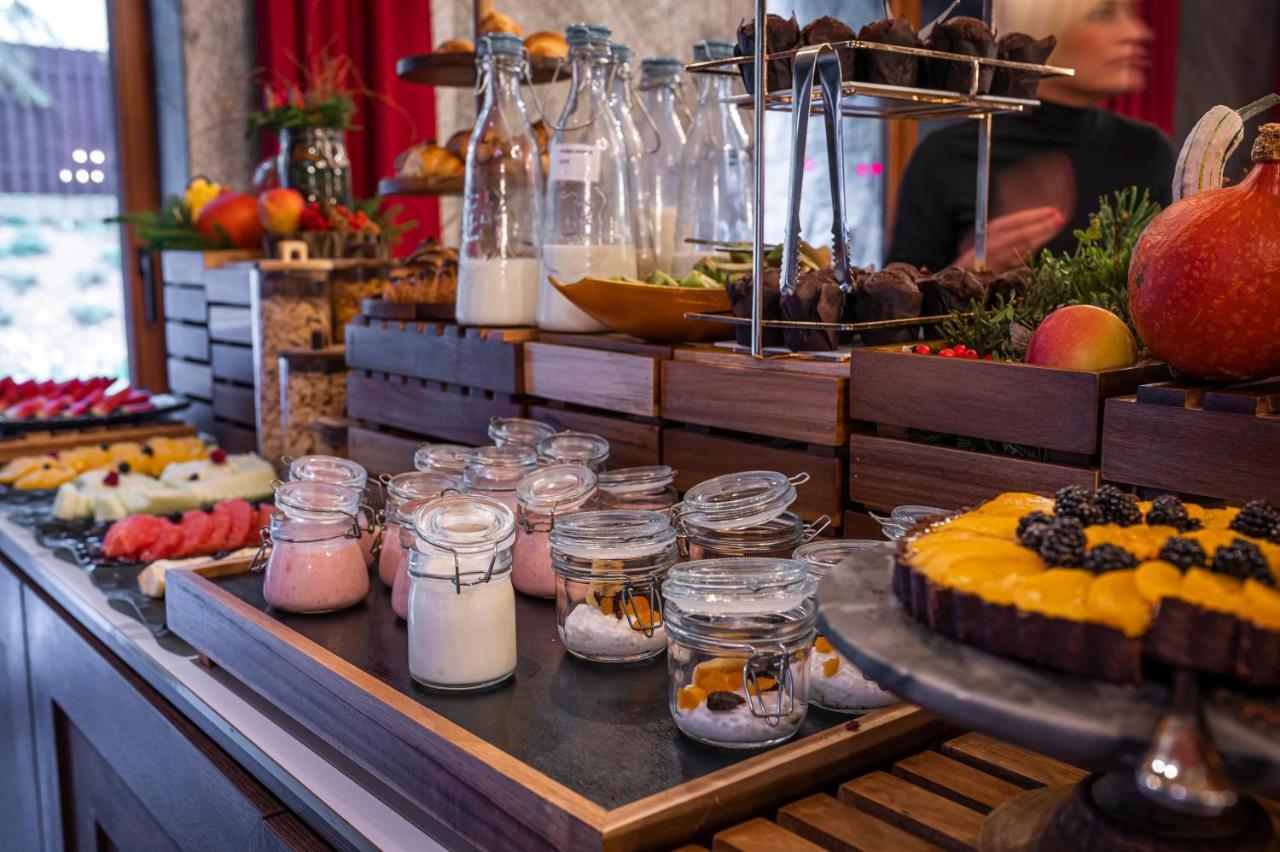 Nosalowy Park Hotel & Spa Закопане Экстерьер фото A breakfast buffet